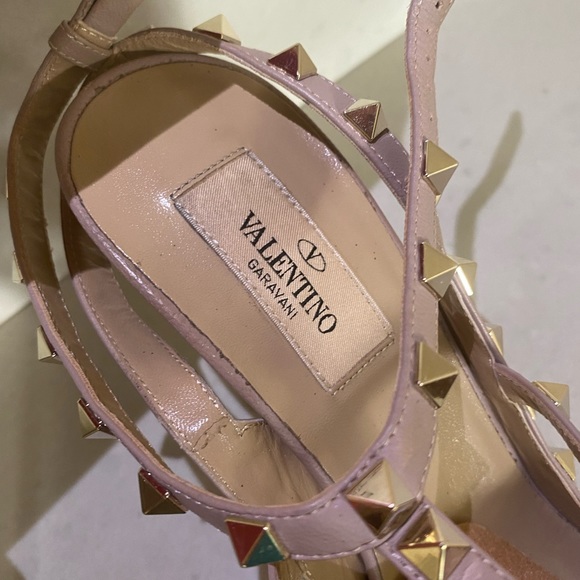 Authentic Women’s Valentino Heels - Picture 3 of 5